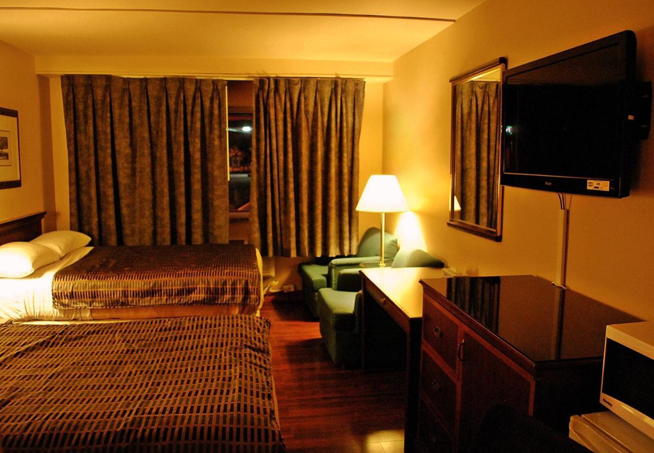 Chomedey Inn ลาวาล ห้อง รูปภาพ